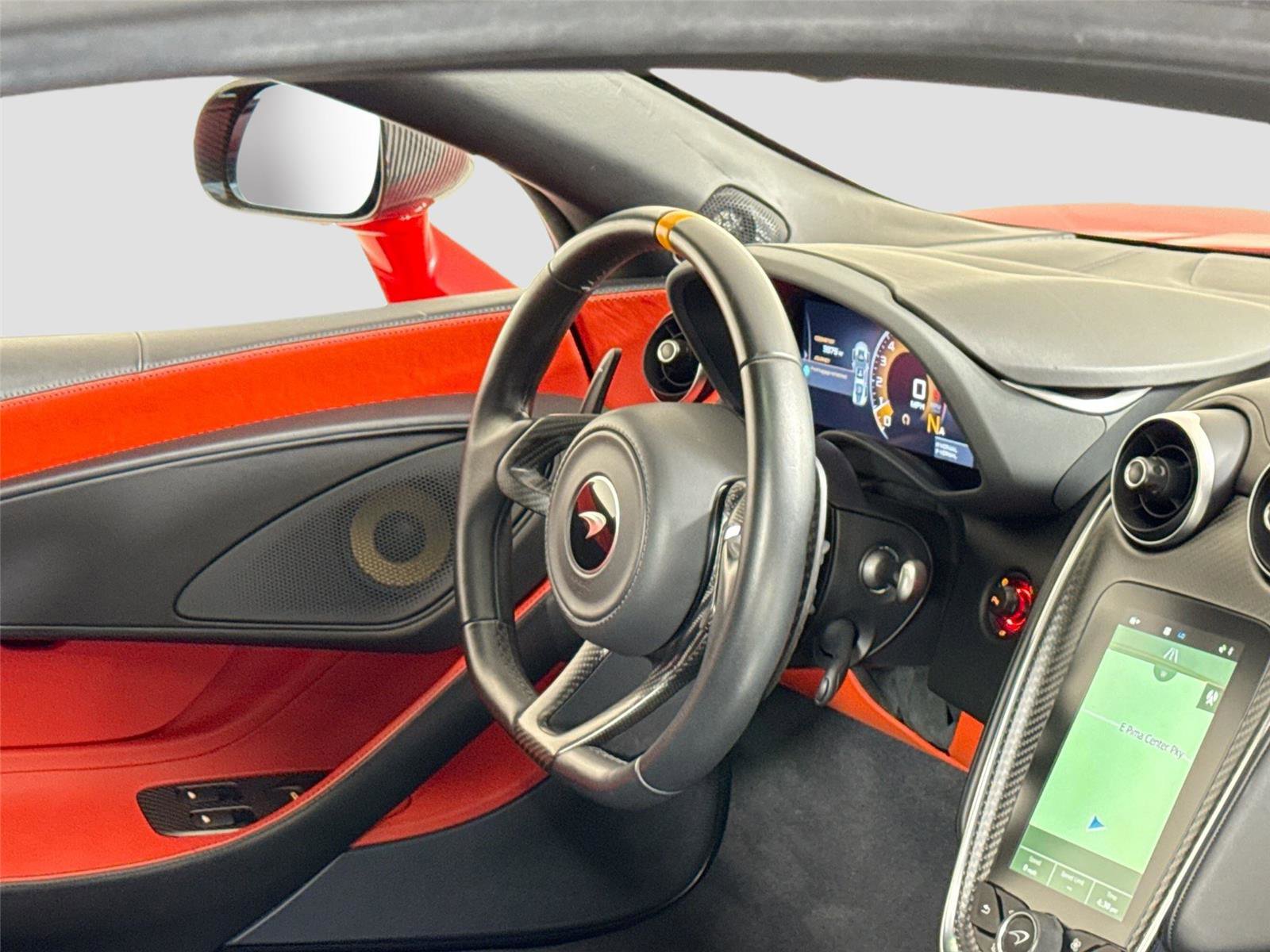 Used 2019 McLaren 600LT RWD image 27