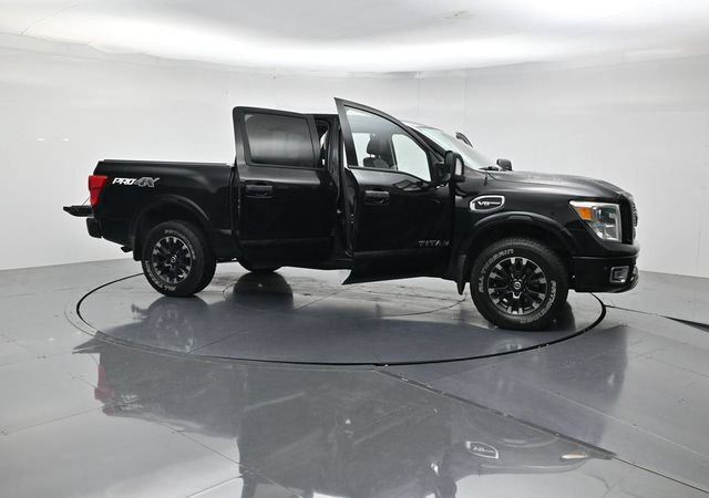 Used 2017 Nissan Titan PRO-4X w/ Pro-4x Convenience Package AWD/4WD image 49
