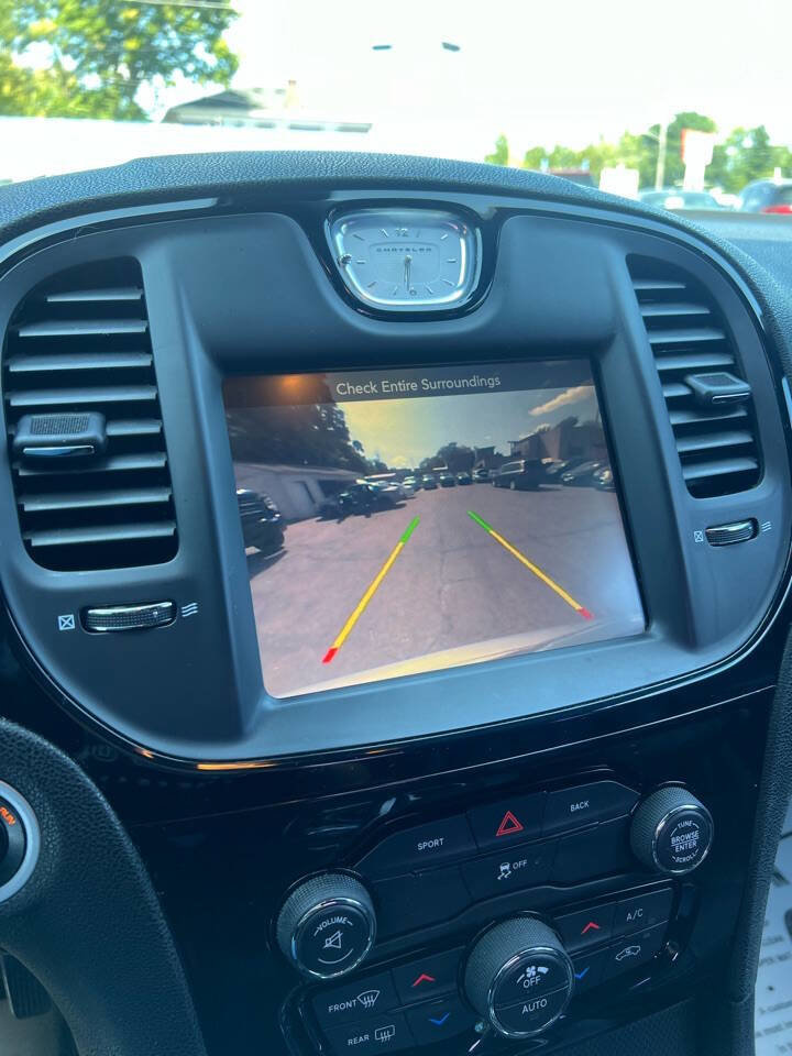 Used 2015 Chrysler 300 S image 27