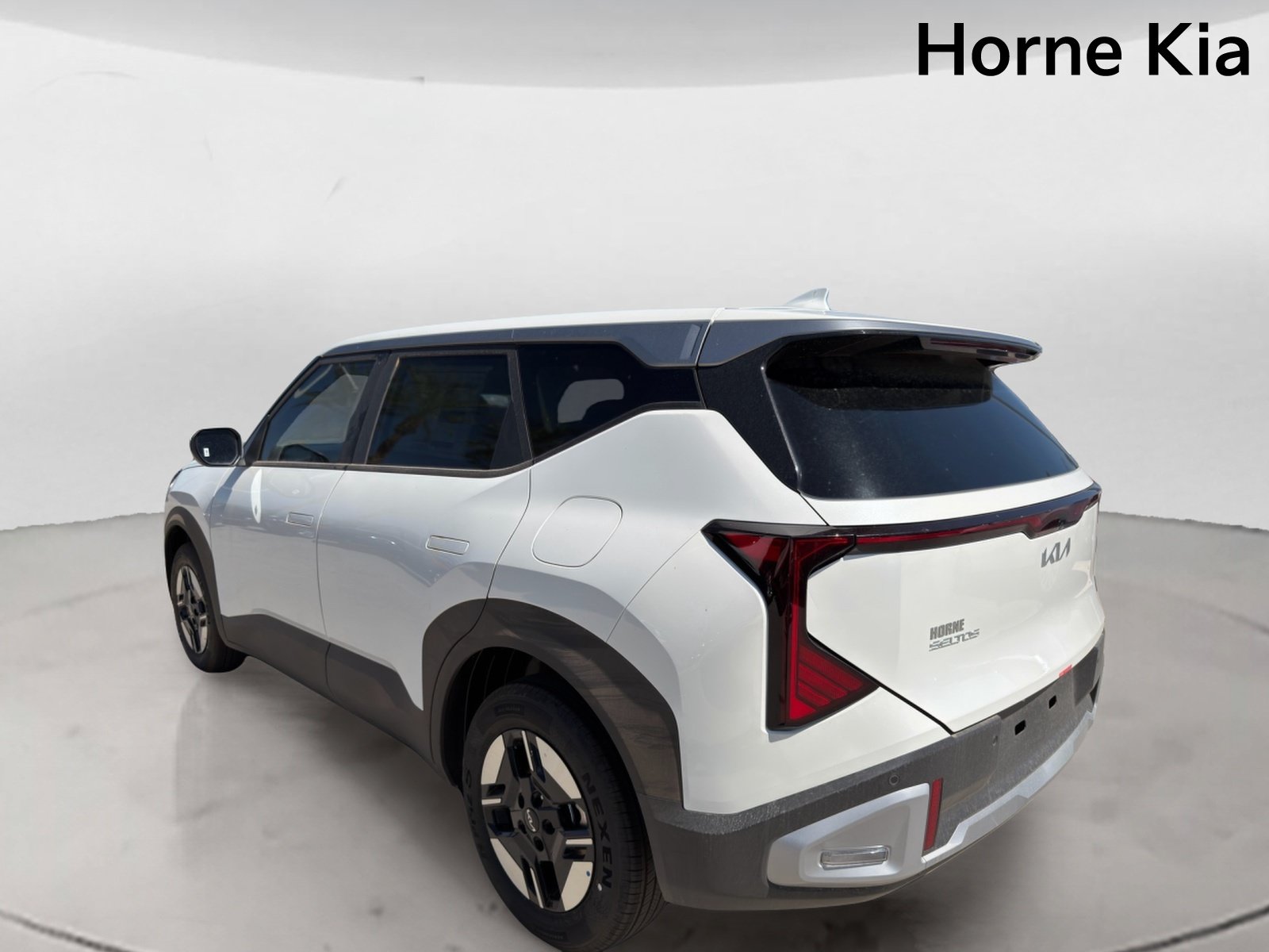 New 2027 Kia Seltos LX FWD image 5