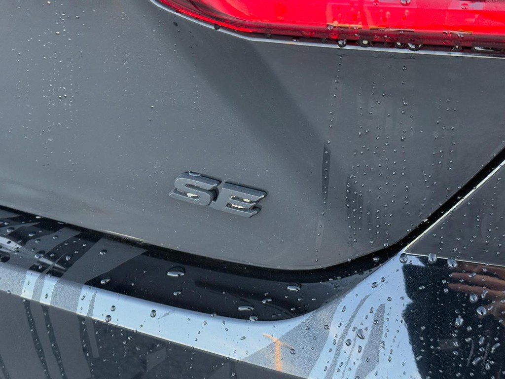 New 2026 Toyota Camry Hybrid image 4