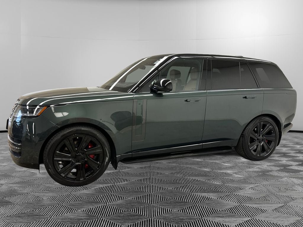 Used 2023 Land Rover Range Rover SE AWD/4WD image 2