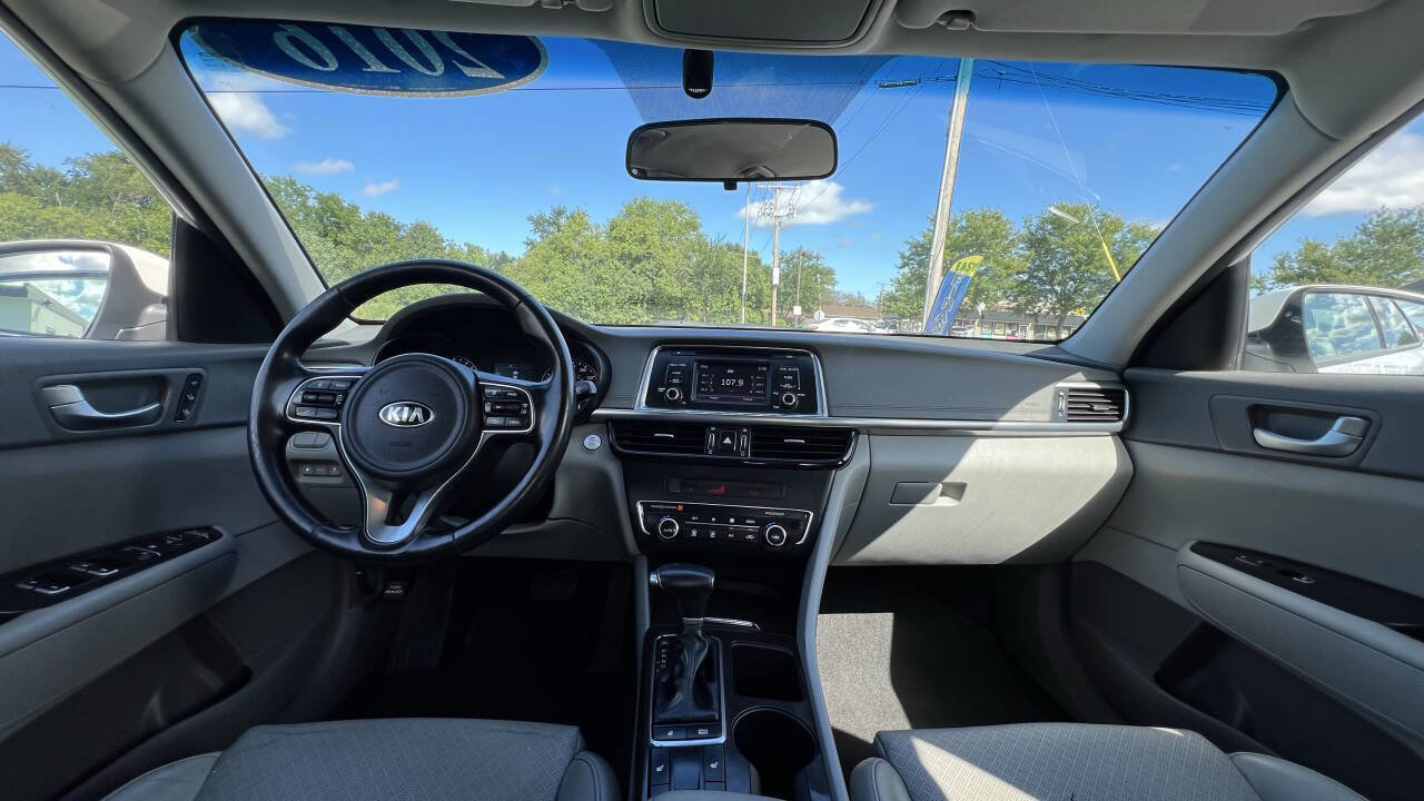 Used 2016 Kia Optima EX image 15