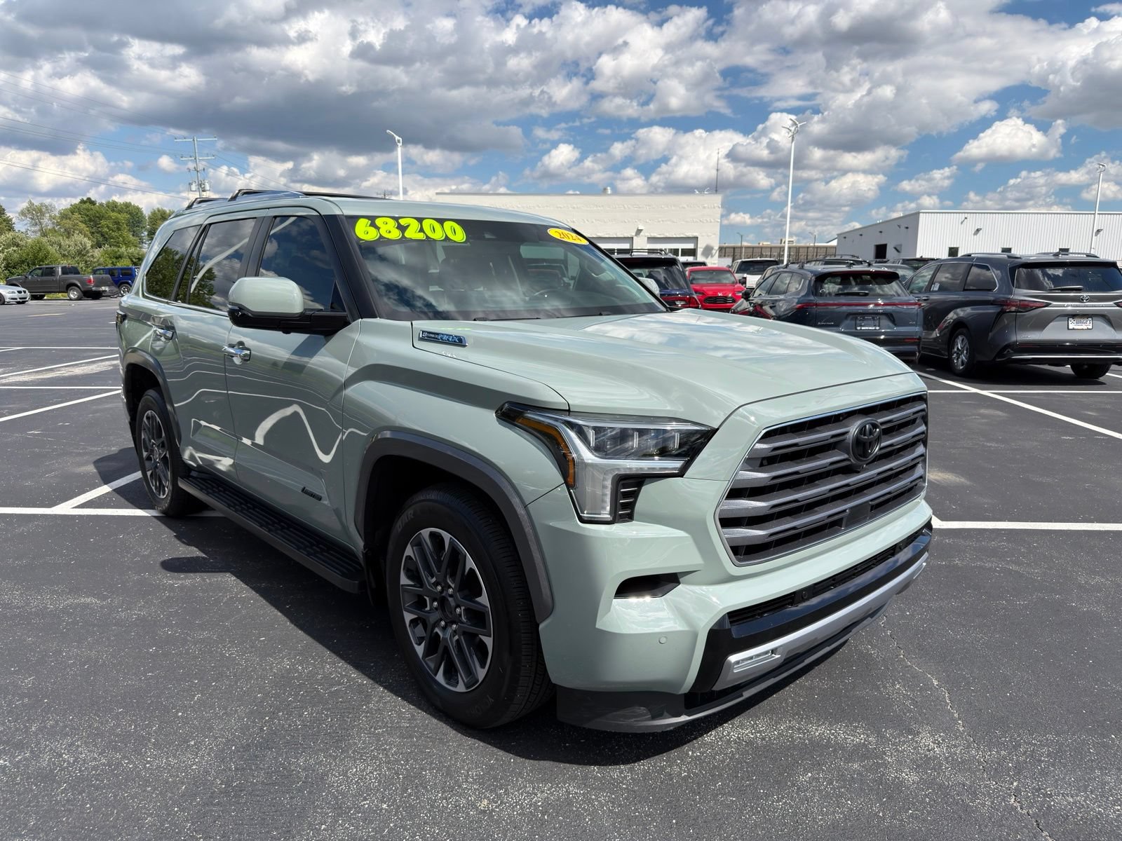 Used 2024 Toyota Sequoia Limited w/ Tow Technology Package AWD/4WD image 8