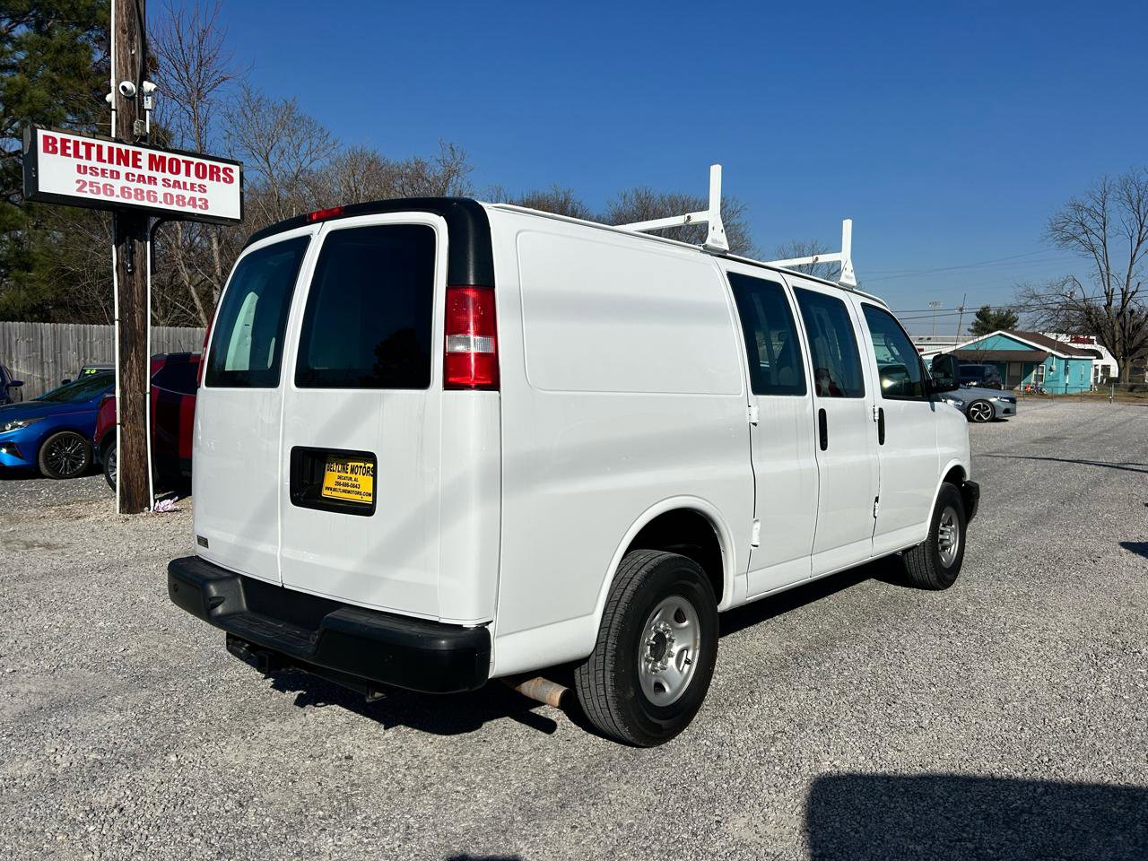 Used 2019 Chevrolet Express 2500 w/ Communications Package RWD image 2