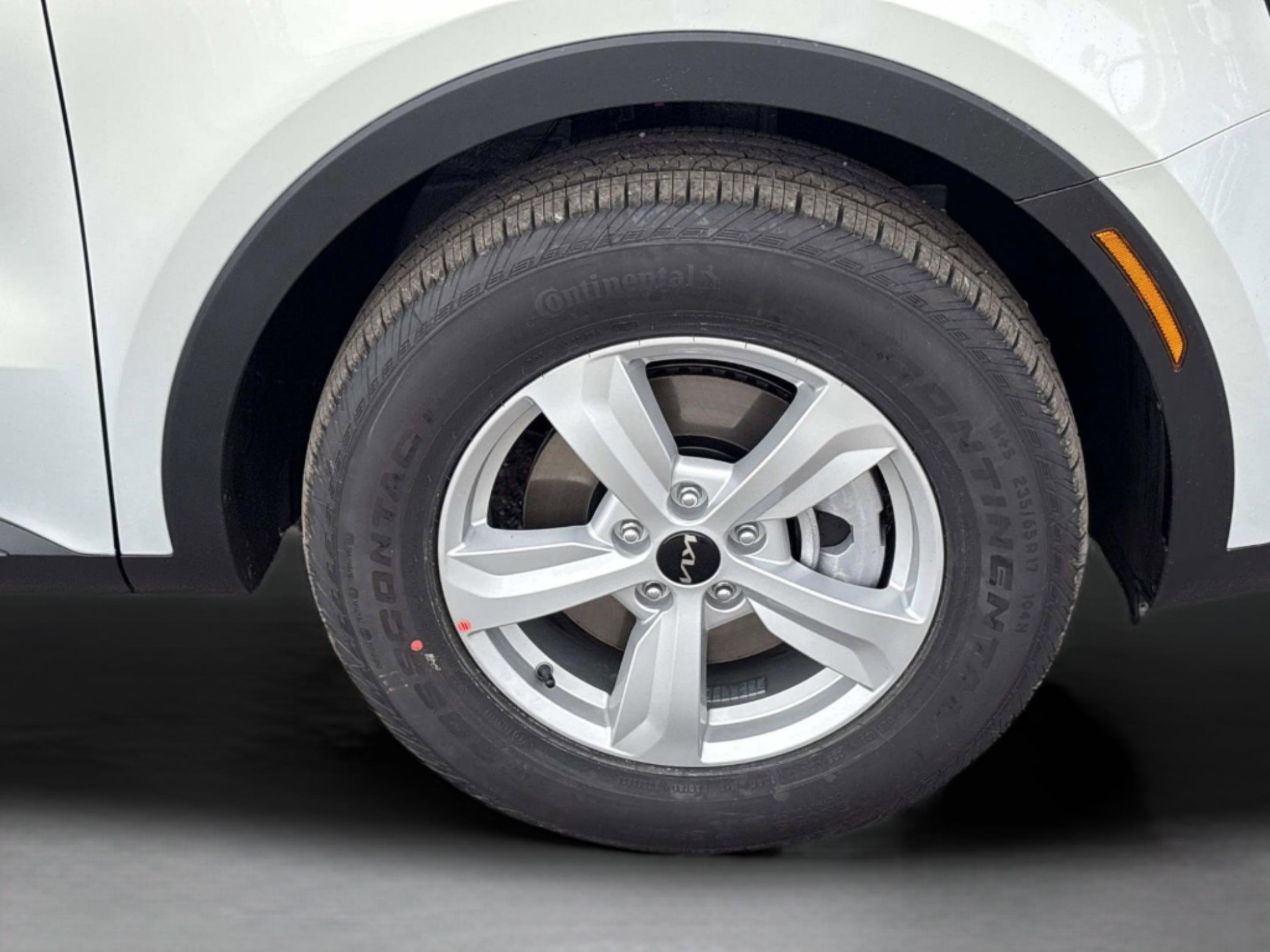 New 2026 Kia Sorento LX image 9