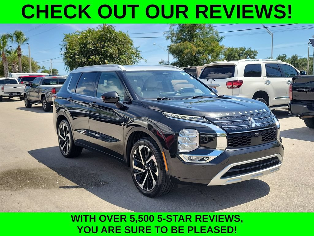 Used 2024 Mitsubishi Outlander SEL AWD/4WD image 3
