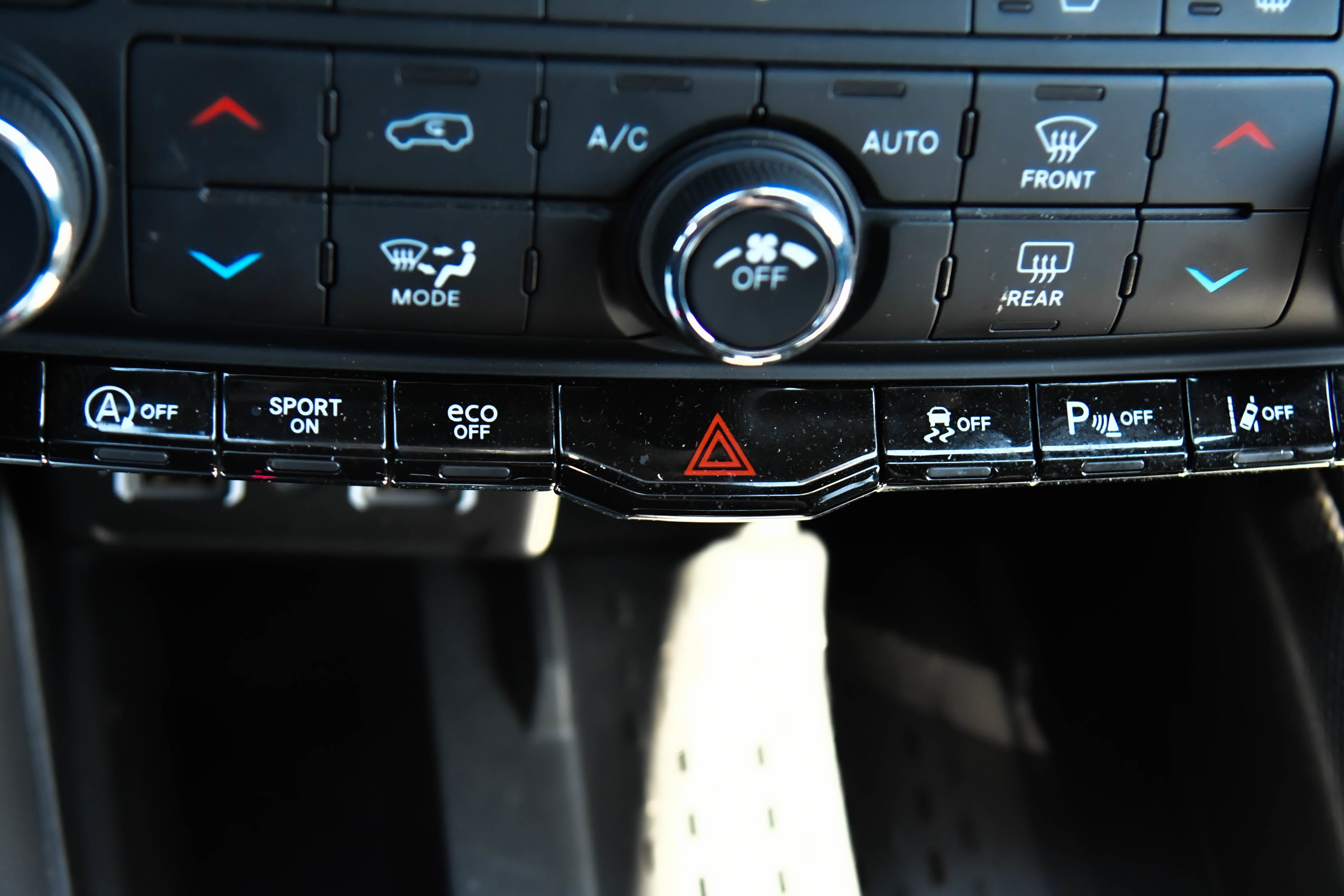 Used 2025 Dodge Durango GT image 27