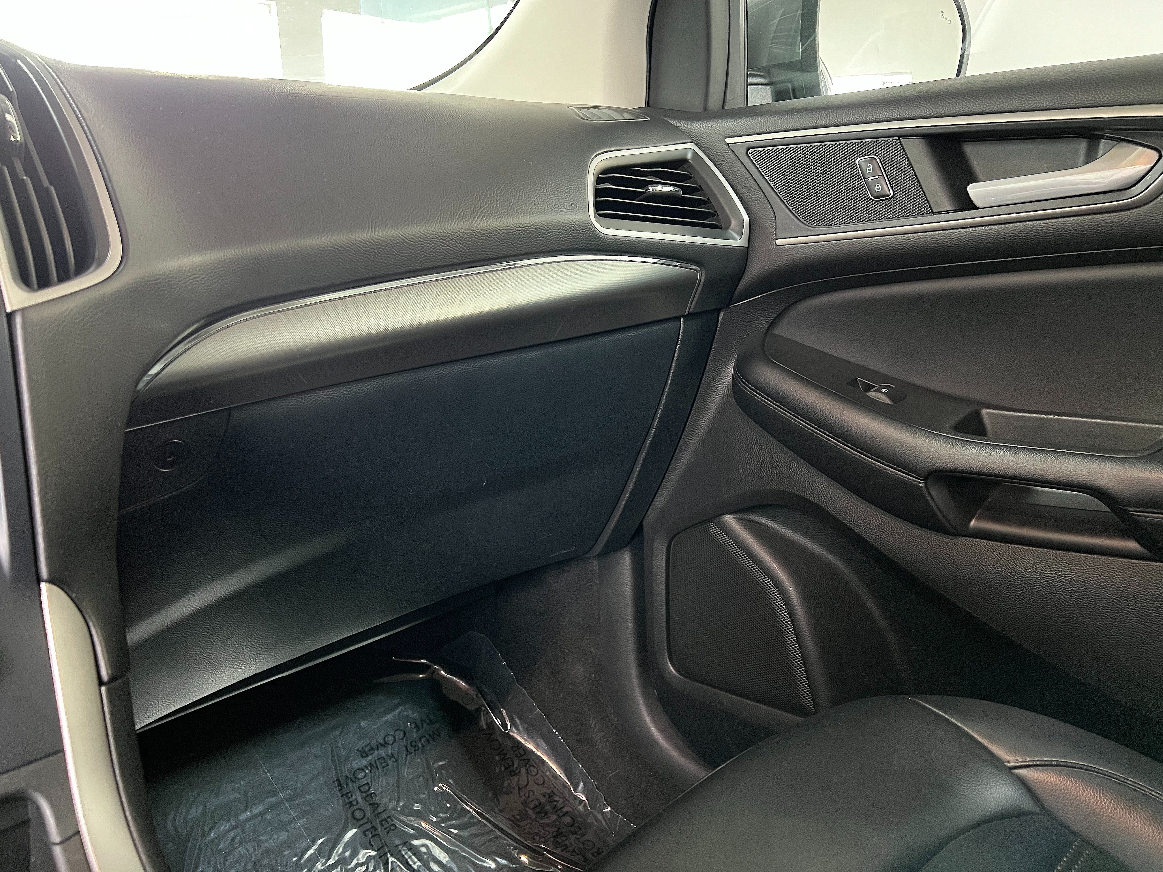 Used 2022 Ford Edge SEL AWD/4WD image 15