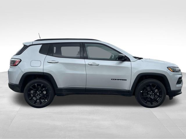 New 2026 Jeep Compass Latitude image 8