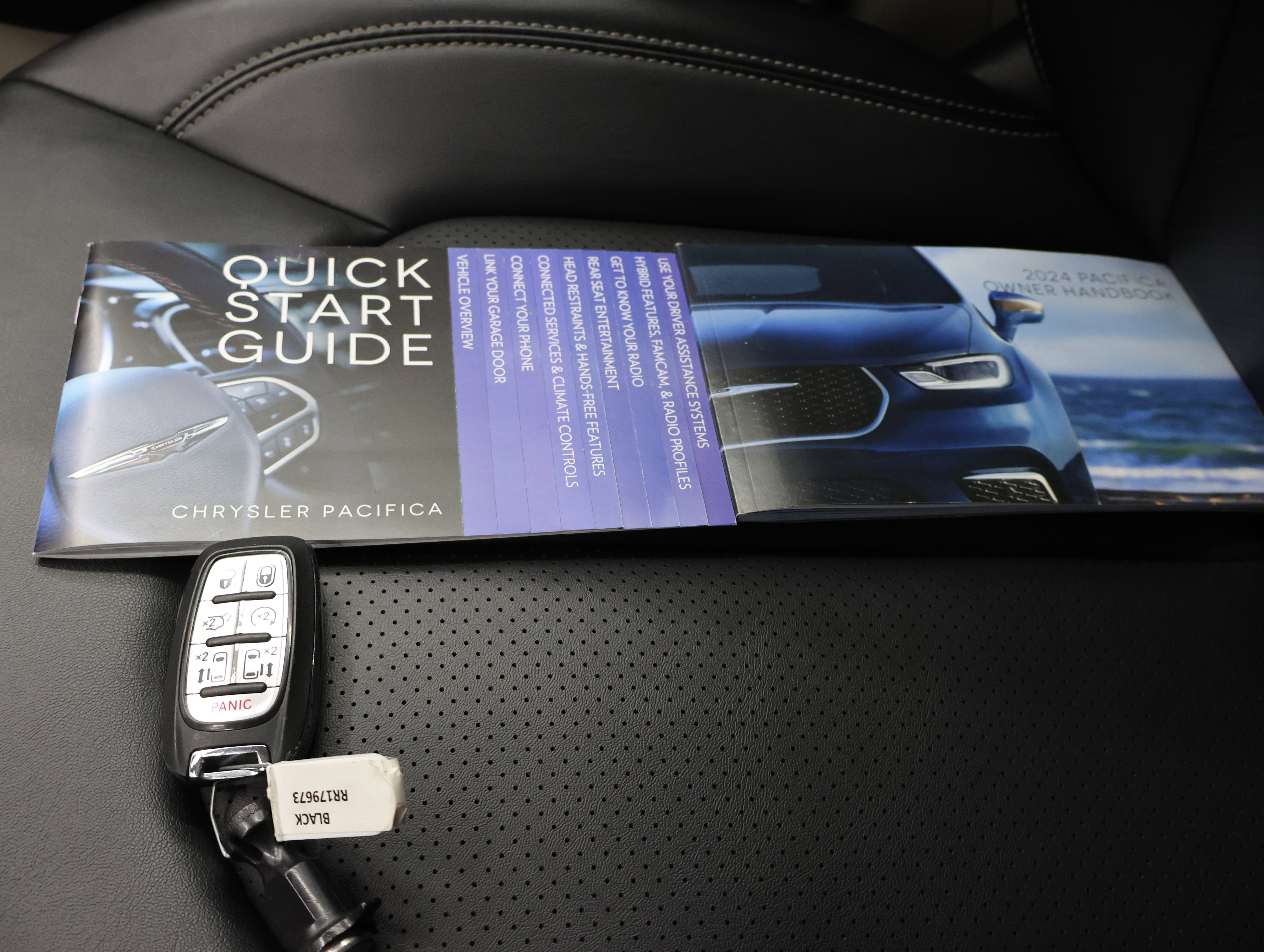 Used 2024 Chrysler Pacifica Touring-L FWD image 58