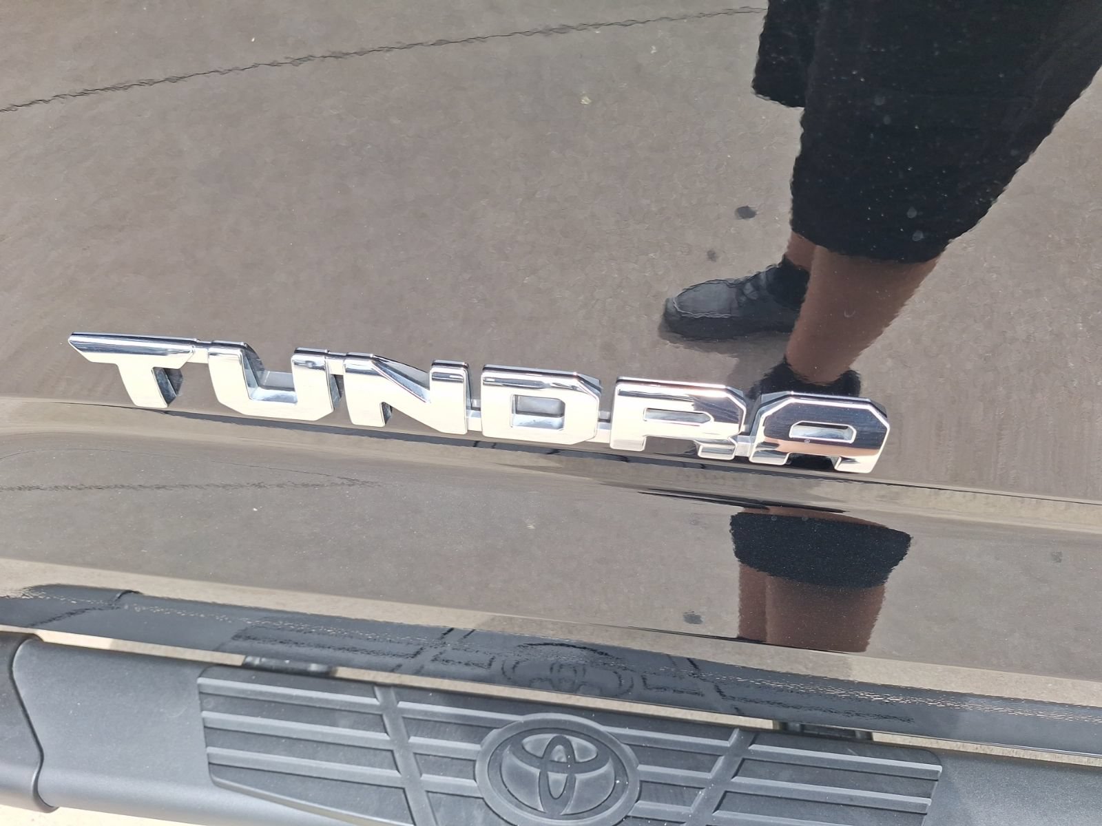 Used 2026 Toyota Tundra Limited AWD/4WD image 14
