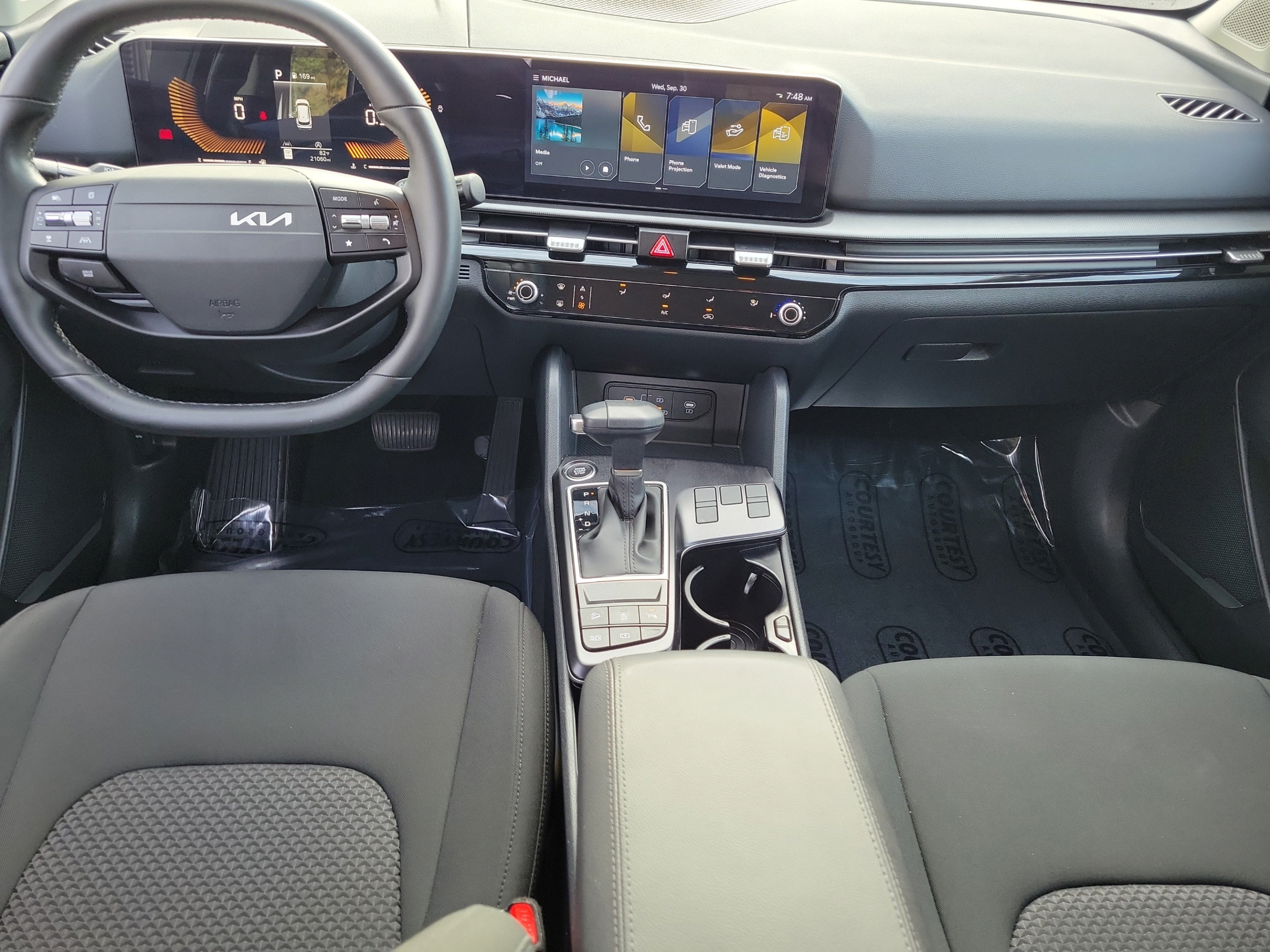 Certified 2026 Kia Sportage LX FWD image 11