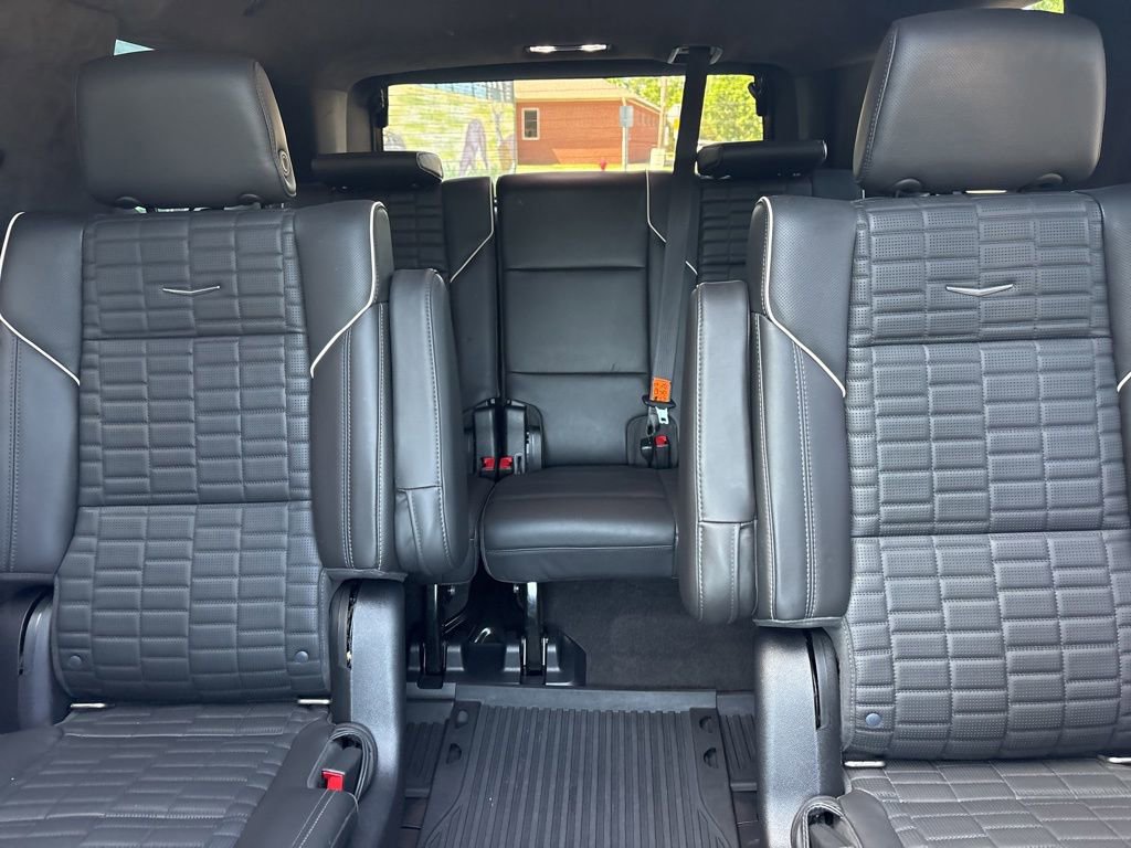 Used 2022 Cadillac Escalade Sport Platinum AWD/4WD image 23