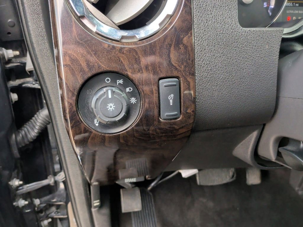 Used 2015 Ford F250 Platinum w/ FX4 Off-Road Package image 15