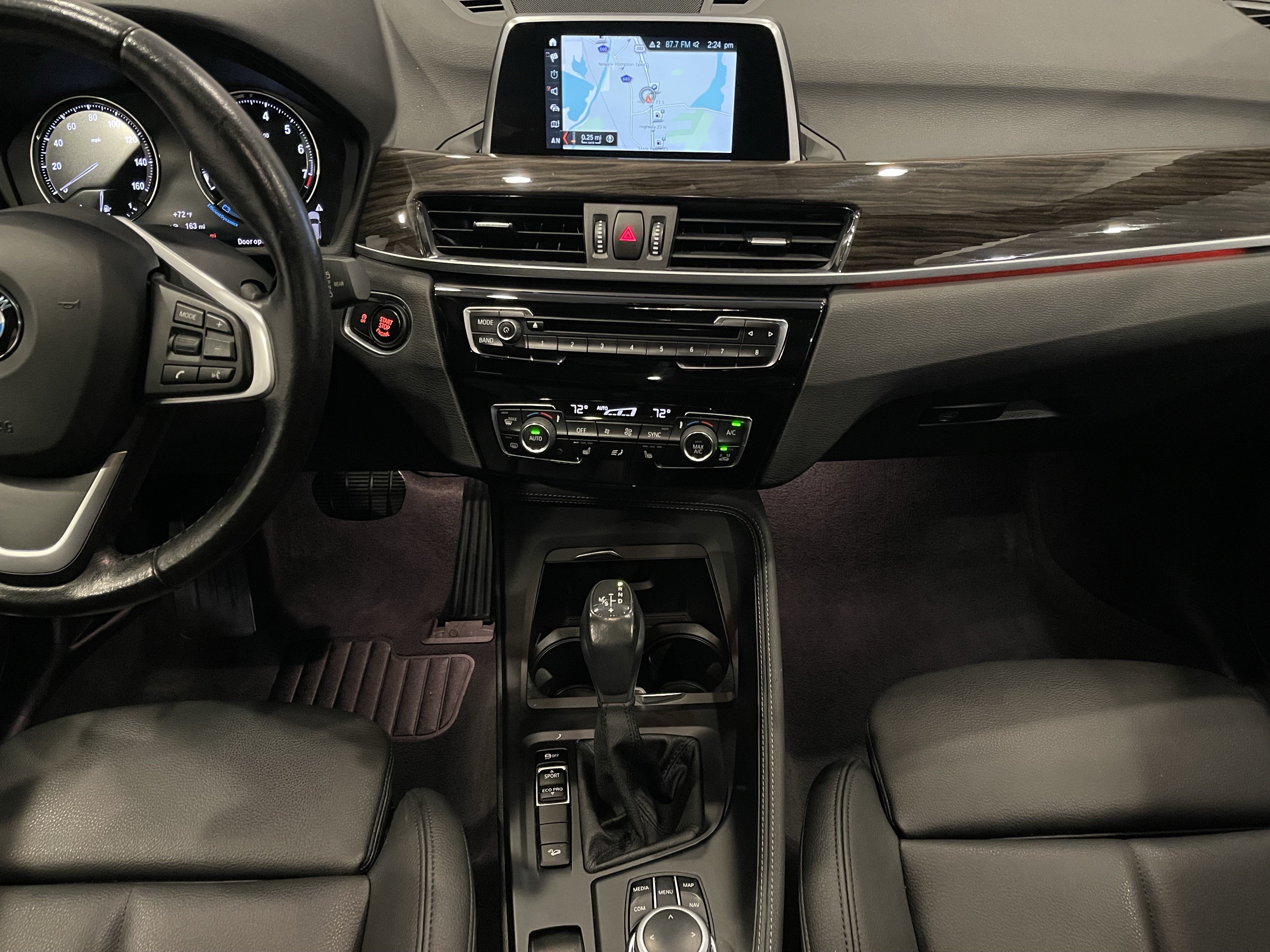 Used 2018 BMW X1 xDrive28i w/ Convenience Package AWD/4WD image 17