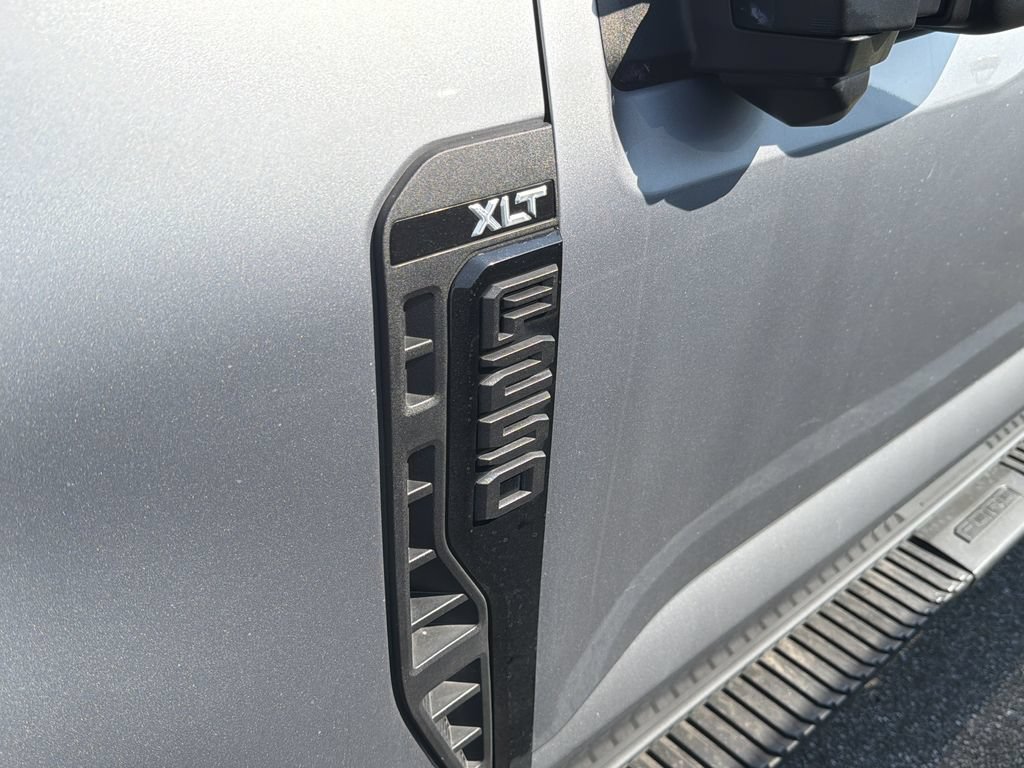 Used 2024 Ford F250 XLT w/ XLT Premium Package AWD/4WD image 9