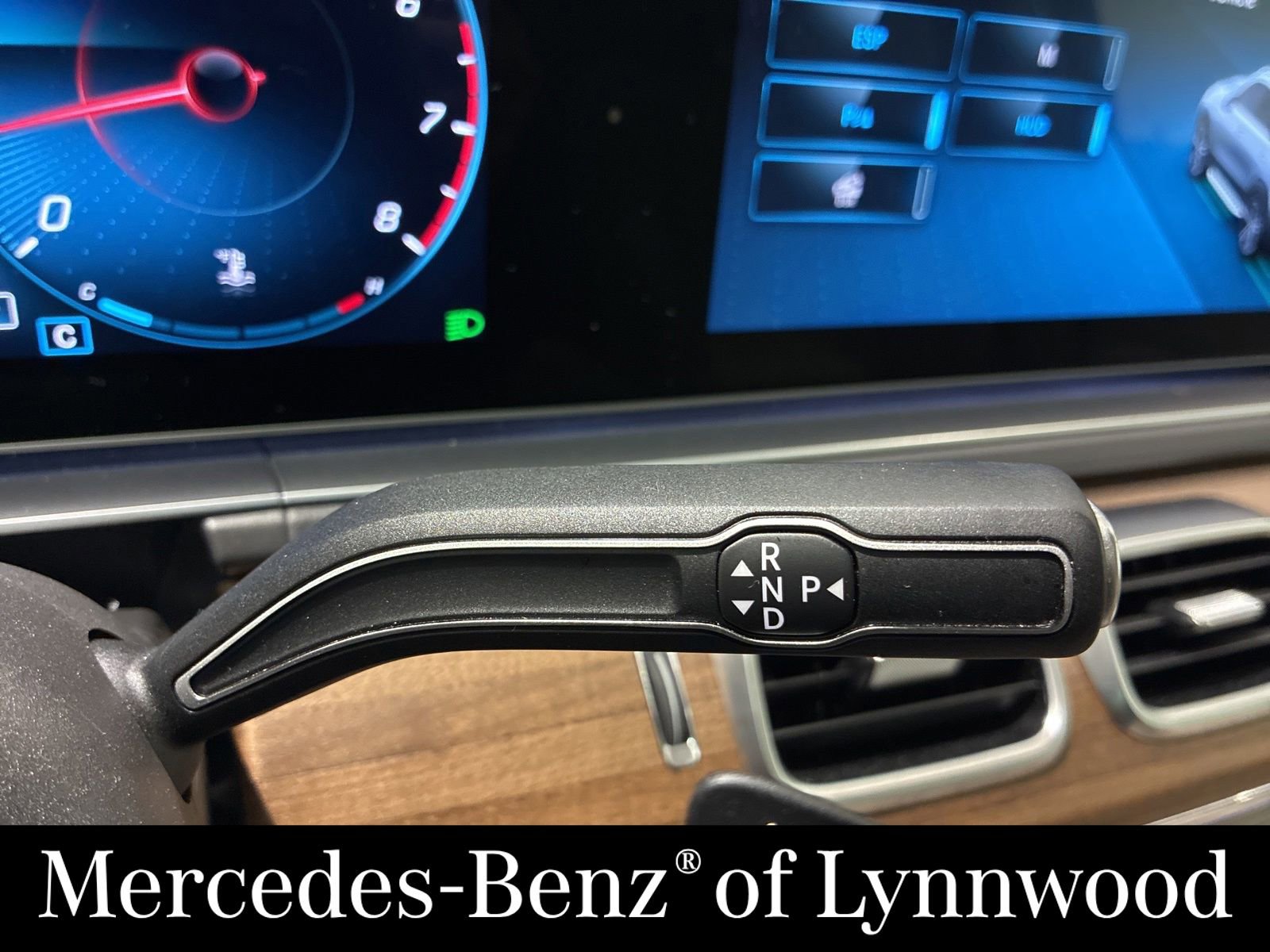 Used 2020 Mercedes-Benz GLE 350 4MATIC image 14