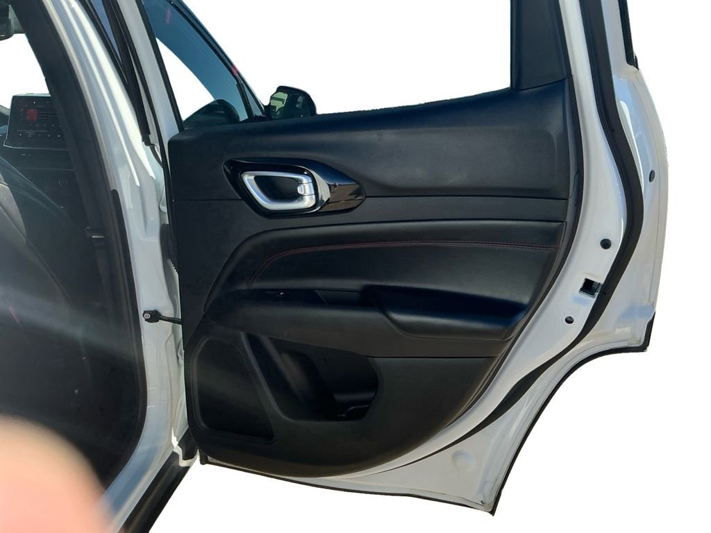 Used 2024 Jeep Compass Trailhawk image 19