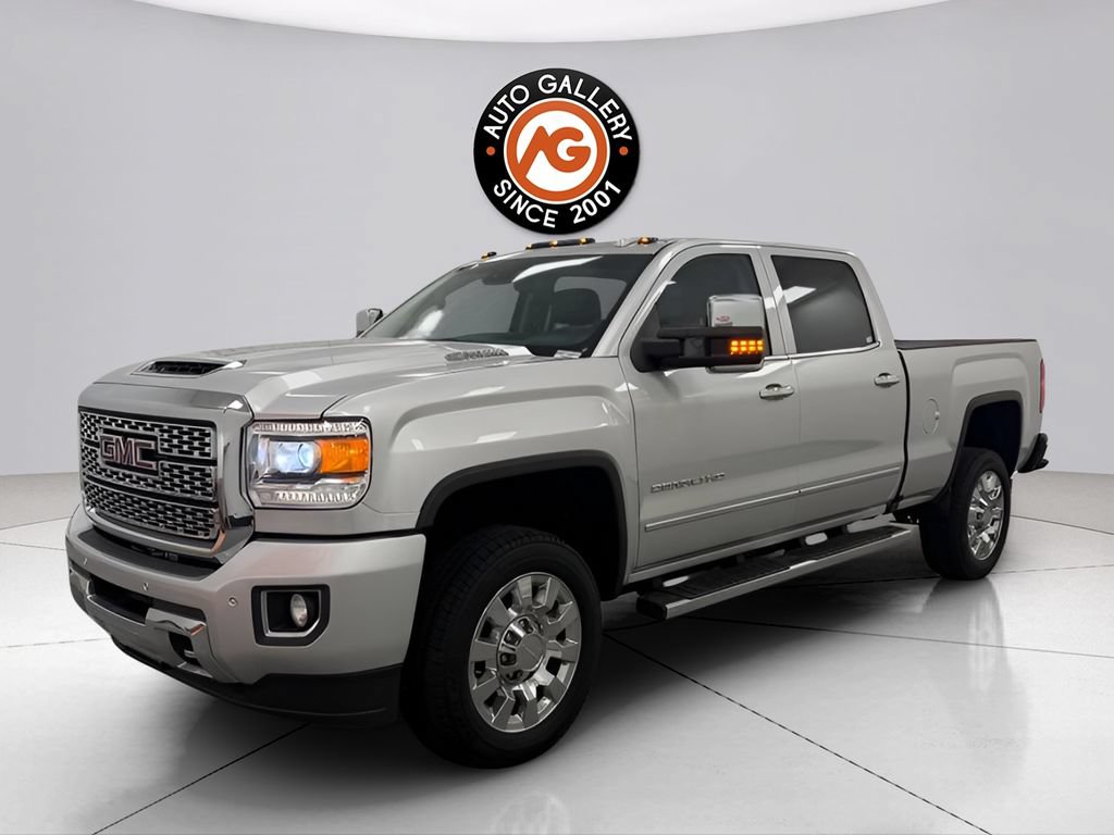 Used 2019 GMC Sierra 2500 Denali w/ Duramax Plus Package AWD/4WD image 7