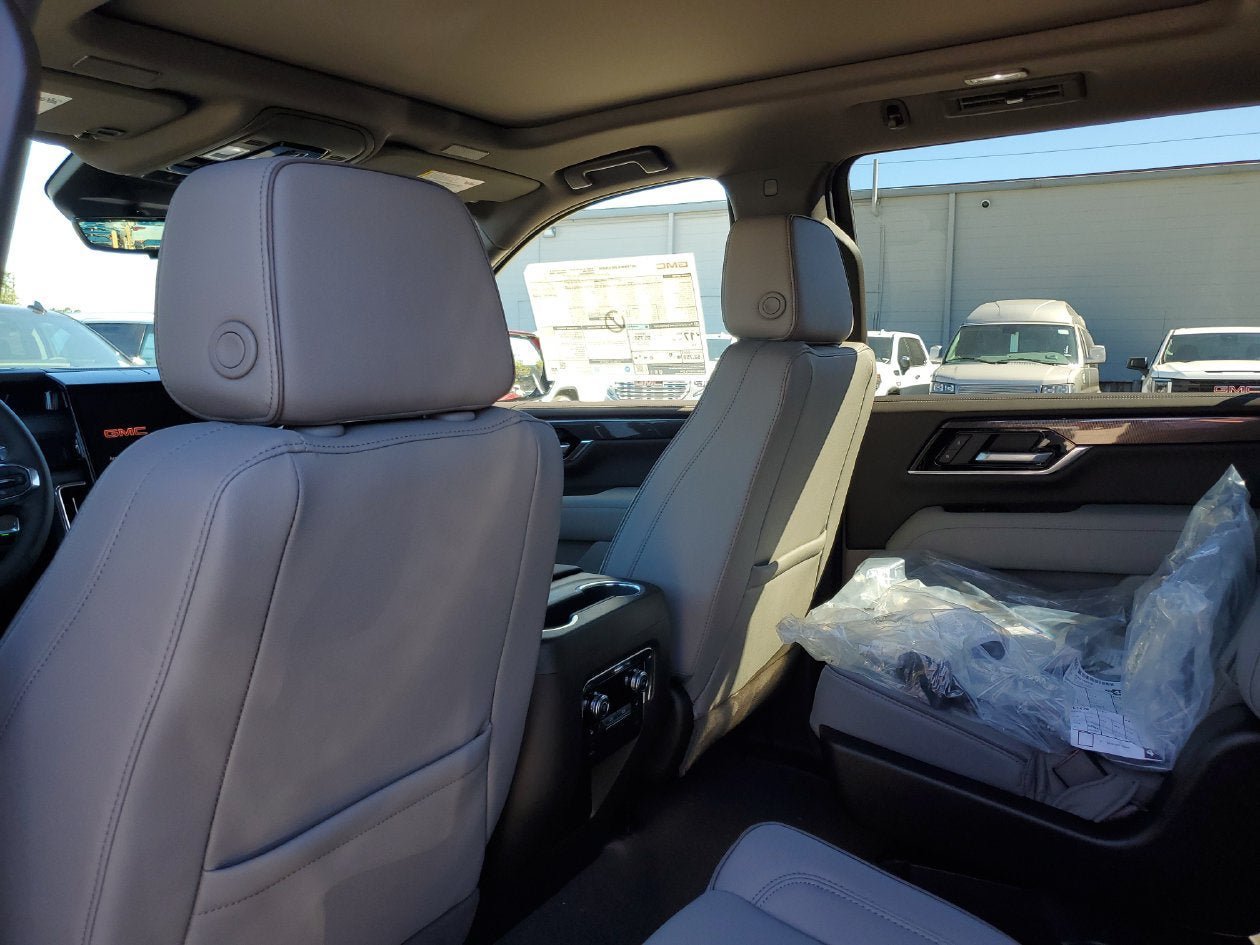 New 2027 GMC Yukon XL Elevation w/ Elevation Preferred Package RWD image 10