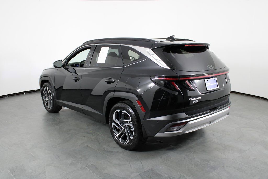 Used 2025 Hyundai Tucson Limited image 3