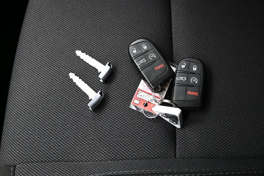 Used 2019 Dodge Charger SXT AWD/4WD image 30