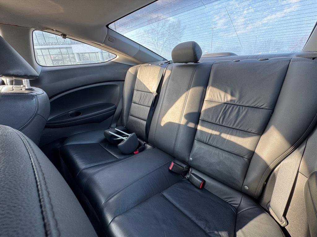 Used 2011 Honda Accord EX-L image 12