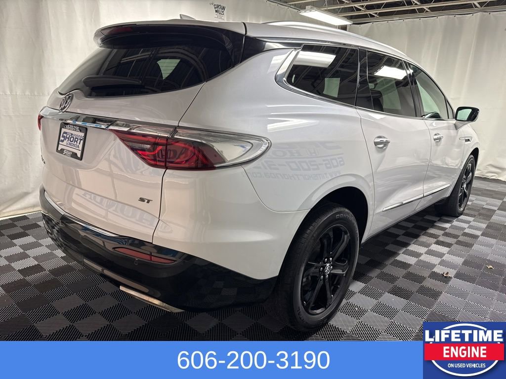 Used 2023 Buick Enclave Essence w/ Experience Buick Package image 6