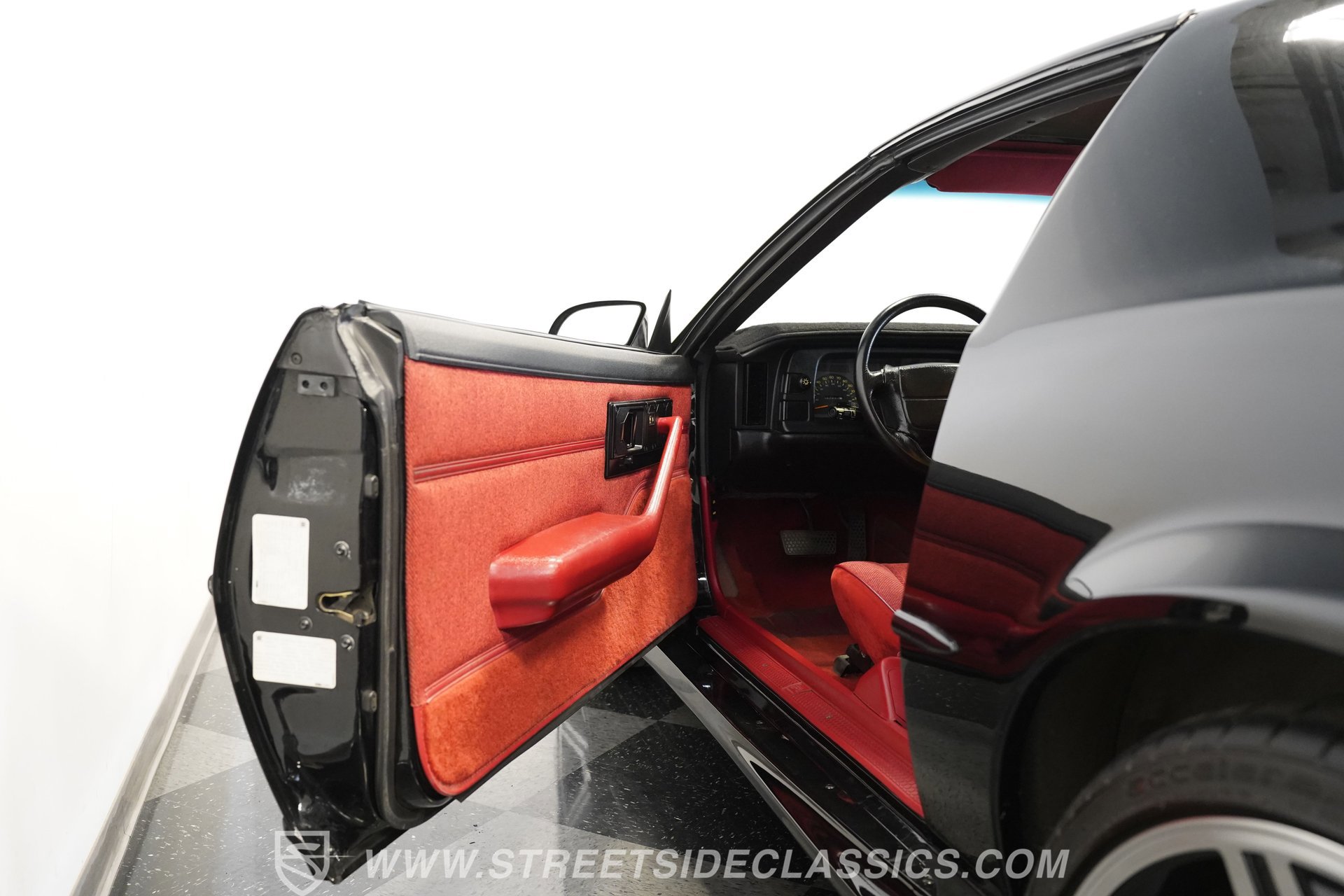 Used 1992 Chevrolet Camaro RS image 37