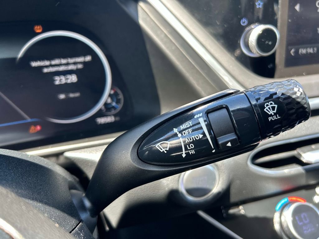 Used 2020 Hyundai Sonata Limited w/ Winter Weather Package FWD image 28