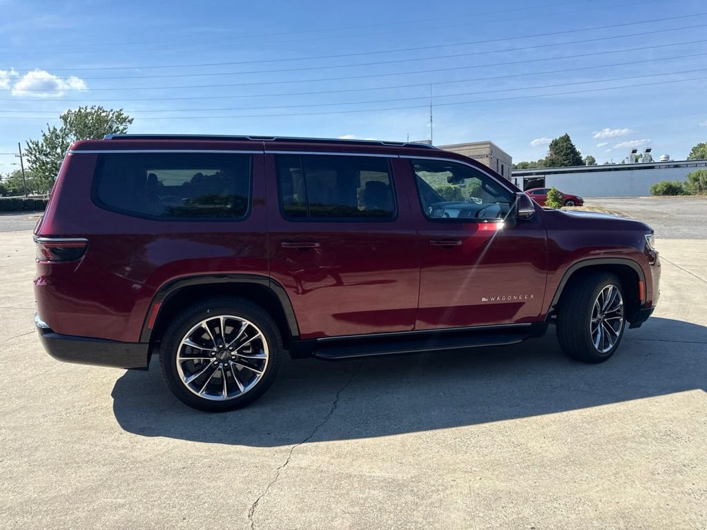 Used 2022 Jeep Wagoneer Series II w/ Convenience Group I AWD/4WD image 14