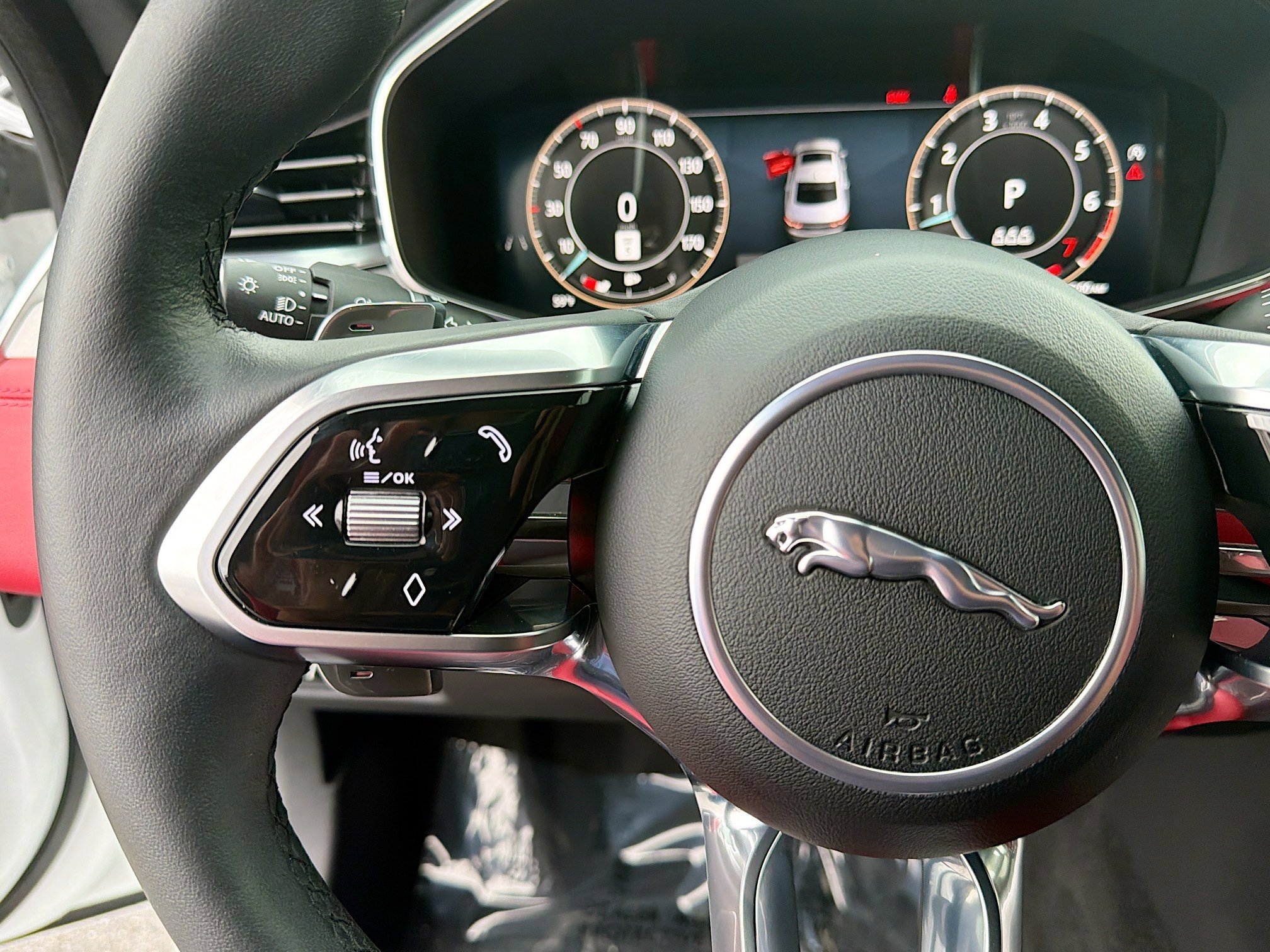 Used 2024 Jaguar XF R-Dynamic SE image 37