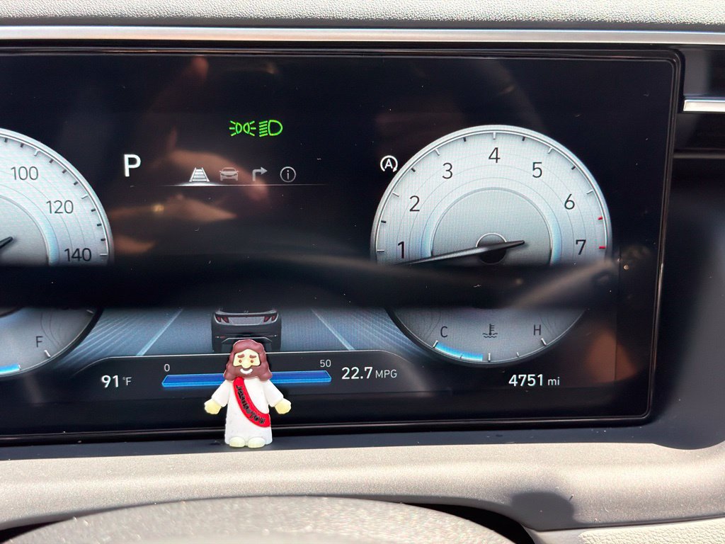 Used 2024 Hyundai Tucson SEL w/ Convenience Package FWD image 2