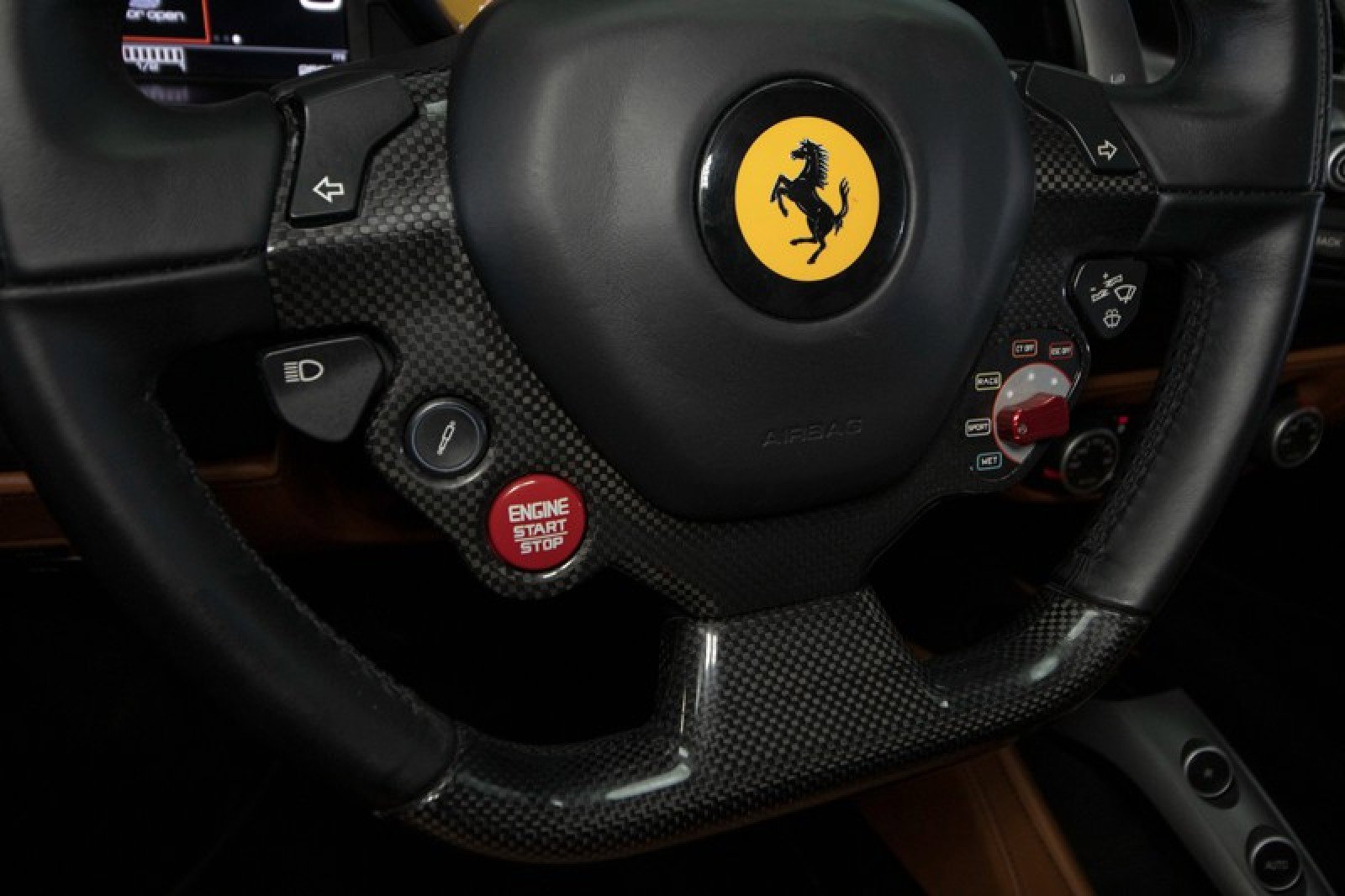 Used 2018 Ferrari 488 GTB image 23