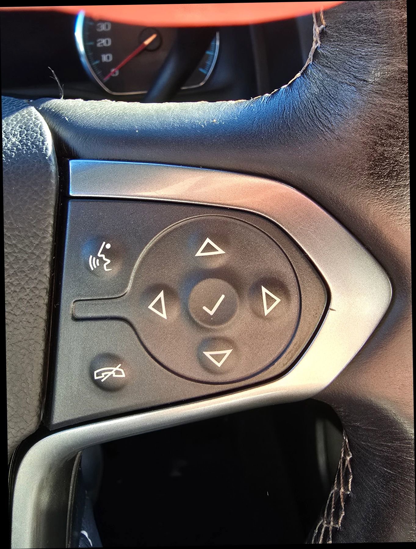 Used 2016 Chevrolet Tahoe LTZ image 27