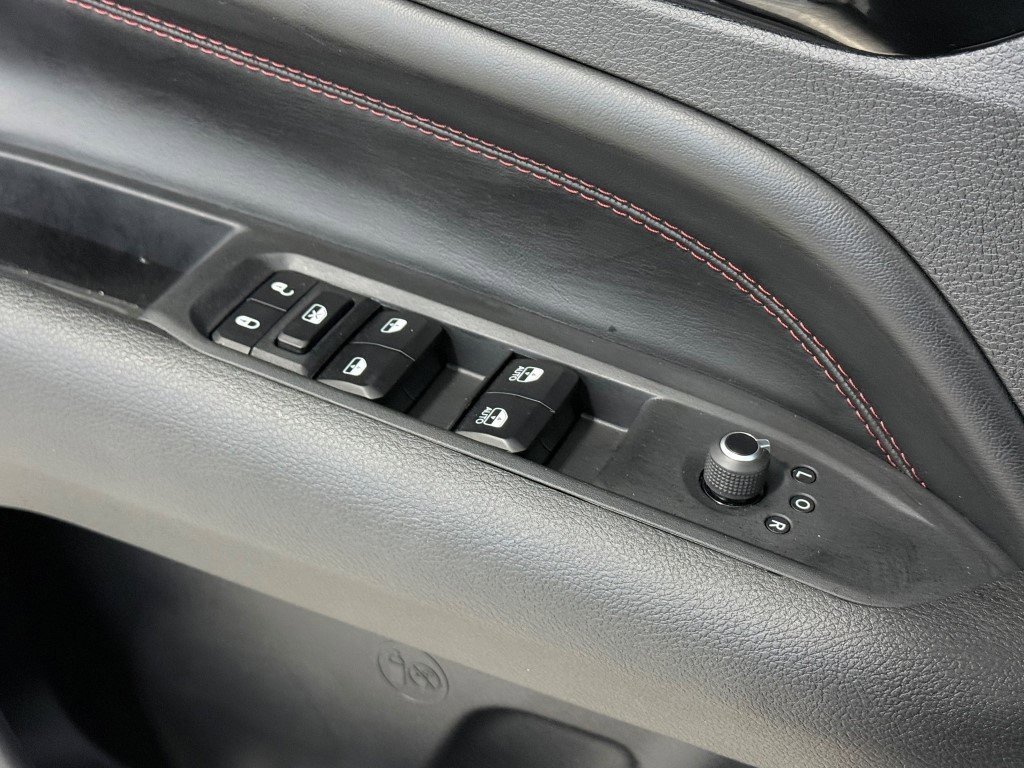 Used 2024 Jeep Compass Trailhawk image 38