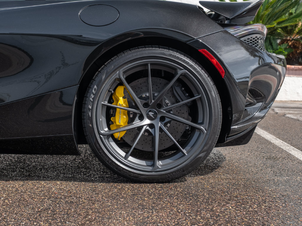 New 2027 McLaren 750S RWD image 22