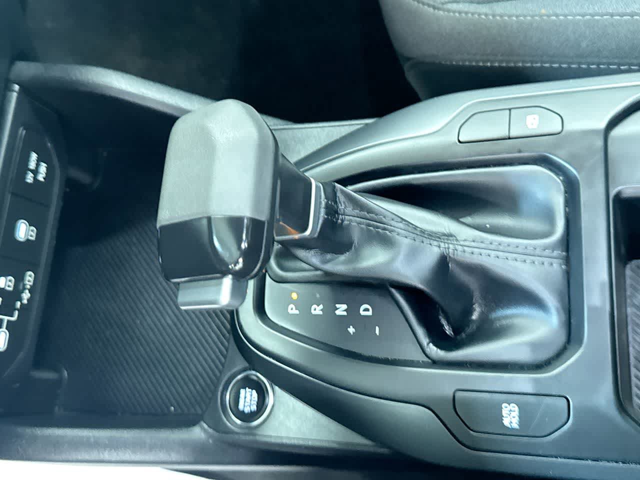 Used 2025 Kia K4 LXS image 28