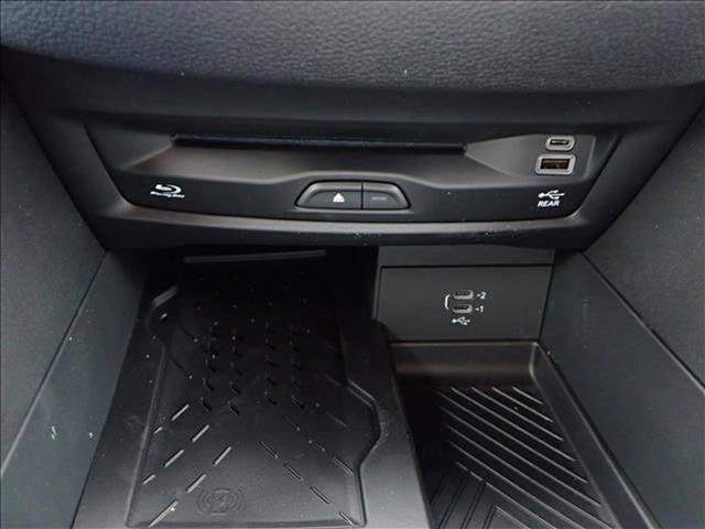 New 2026 Chrysler Pacifica Limited w/ Uconnect Theater Family Group AWD/4WD image 25