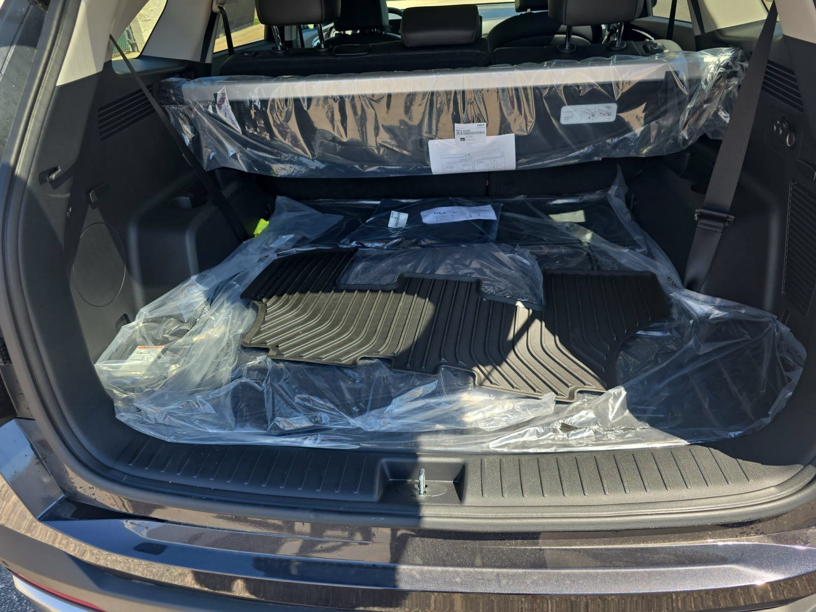New 2026 Kia Sorento S w/ S Panoramic Sunroof Package FWD image 13