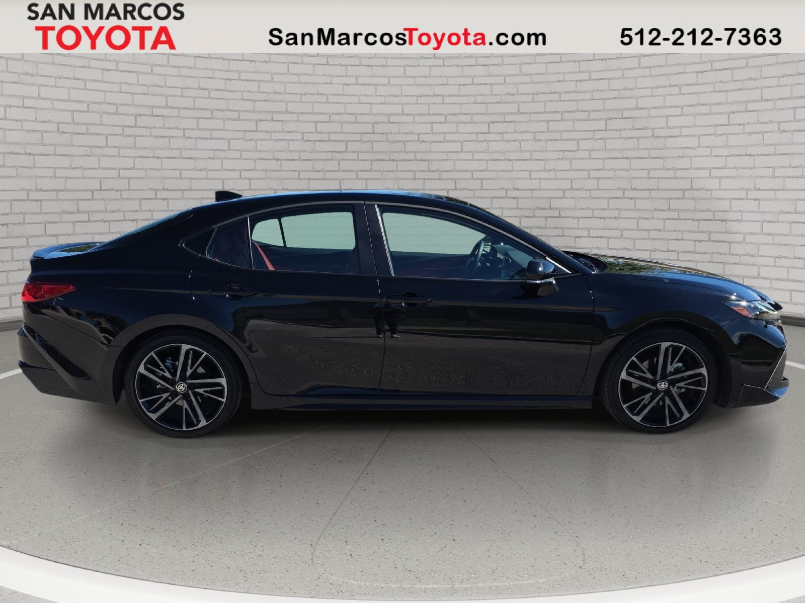 Used 2026 Toyota Camry XSE w/ Premium Package FWD image 5