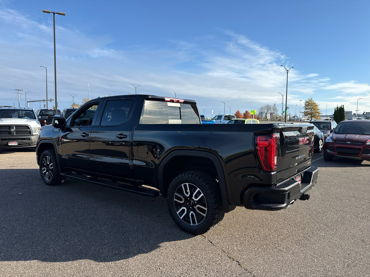 Used 2021 GMC Sierra 1500 AT4 w/ AT4 Value Package image 3