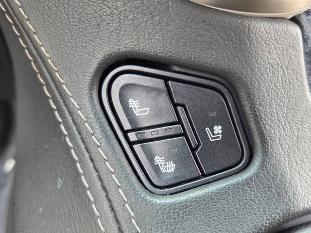 Used 2019 GMC Yukon XL Denali w/ Denali Ultimate Package image 28