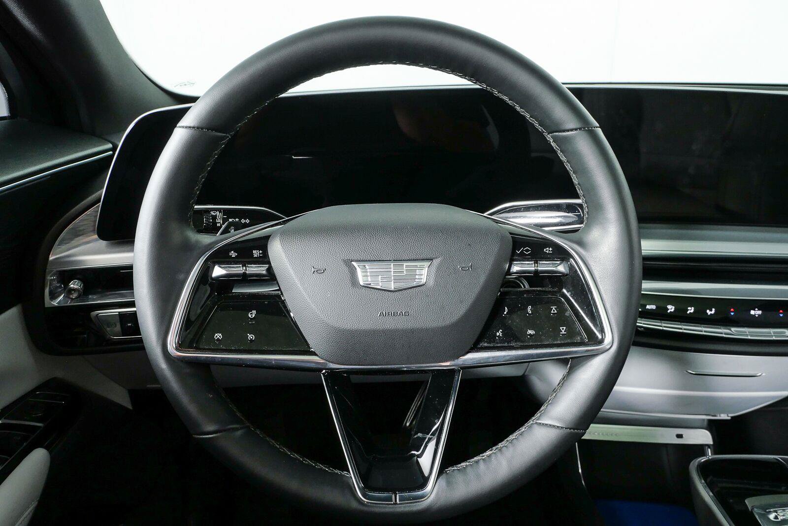 Certified 2024 Cadillac Lyriq Sport RWD image 9
