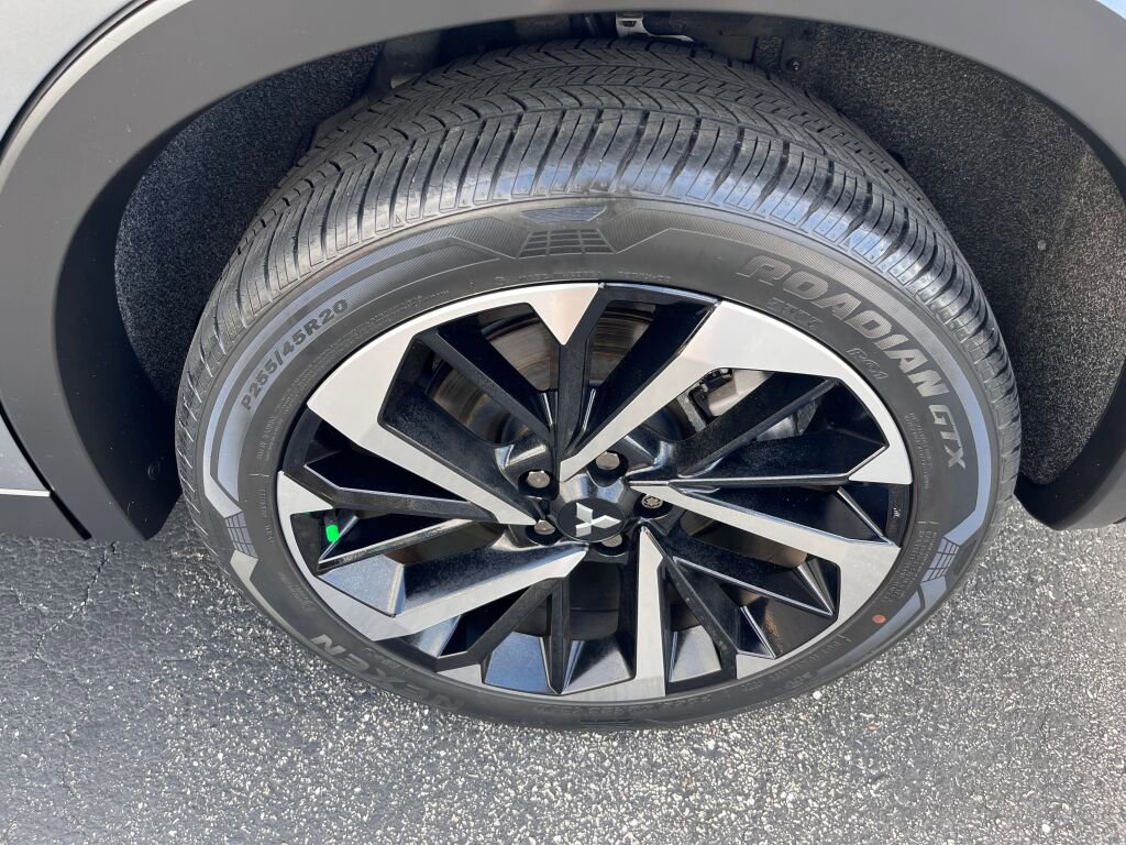 Used 2022 Mitsubishi Outlander SE image 23