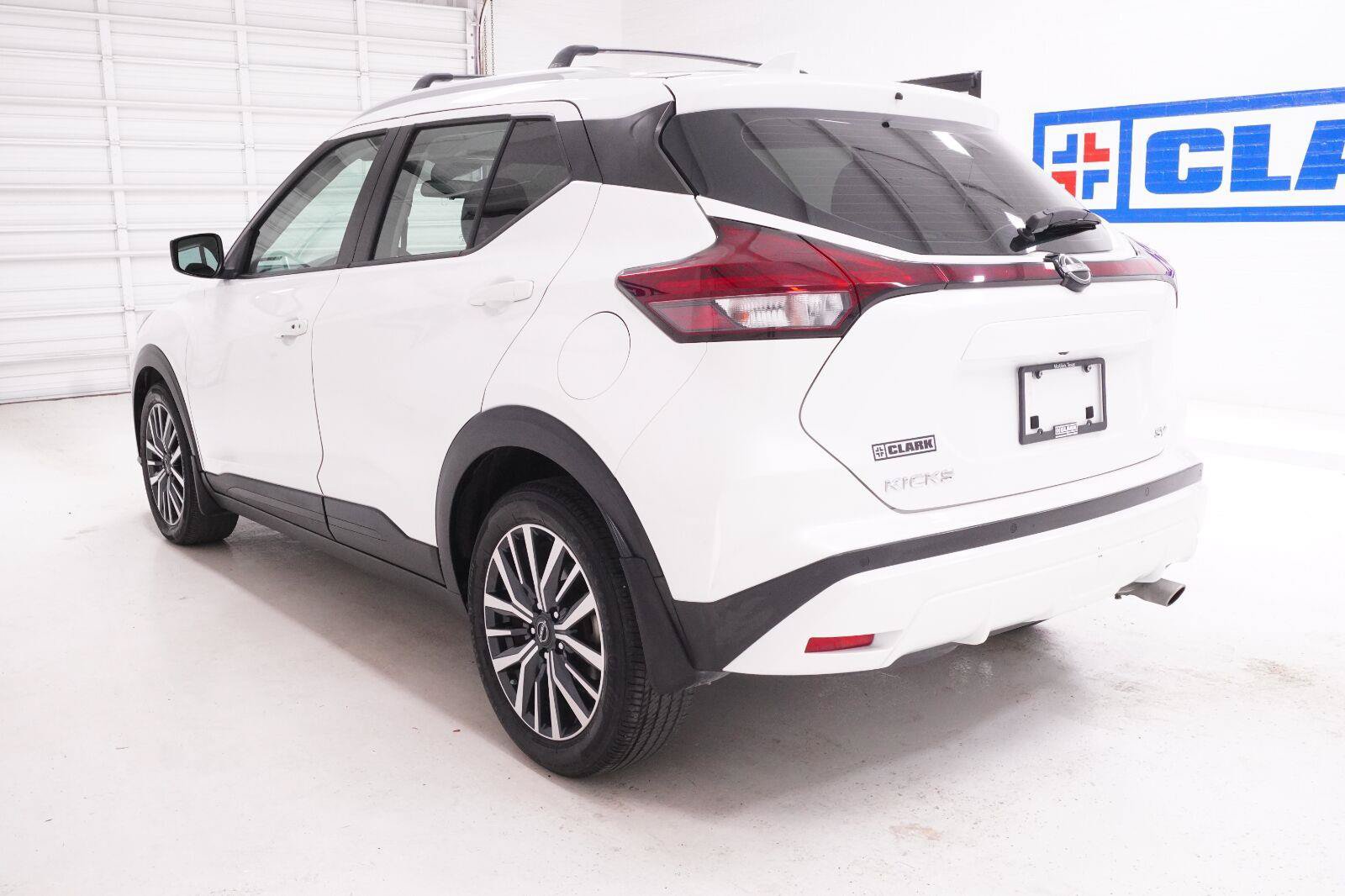 Used 2023 Nissan Kicks SV w/ Exterior Package FWD image 32