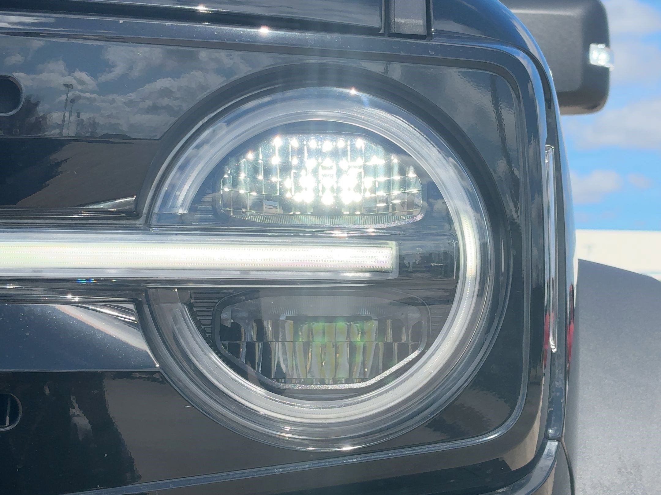 Used 2023 Ford Bronco Wildtrak image 11