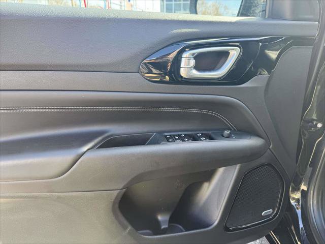 Certified 2024 Jeep Compass Limited AWD/4WD image 16