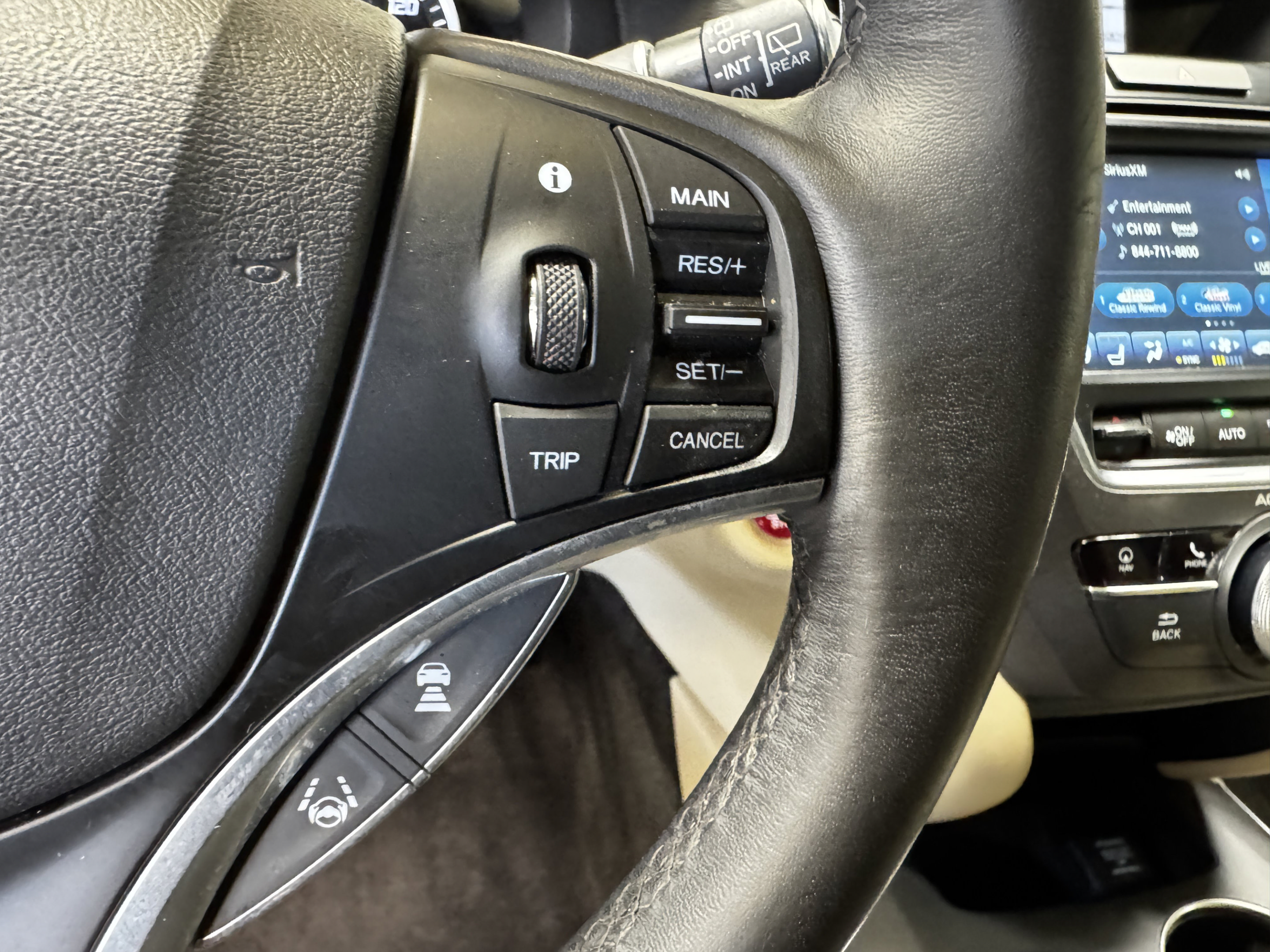 Certified 2018 Acura MDX w/ Technology Package FWD image 20